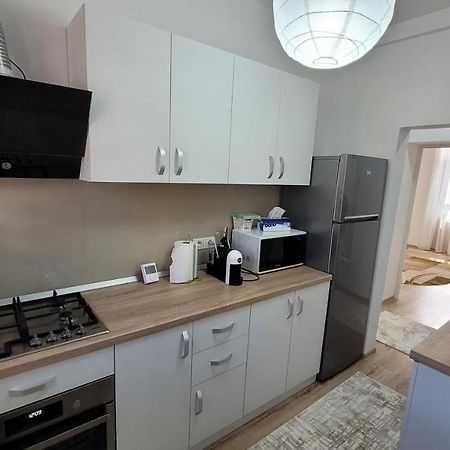 Andy Apartament Петрошани Экстерьер фото