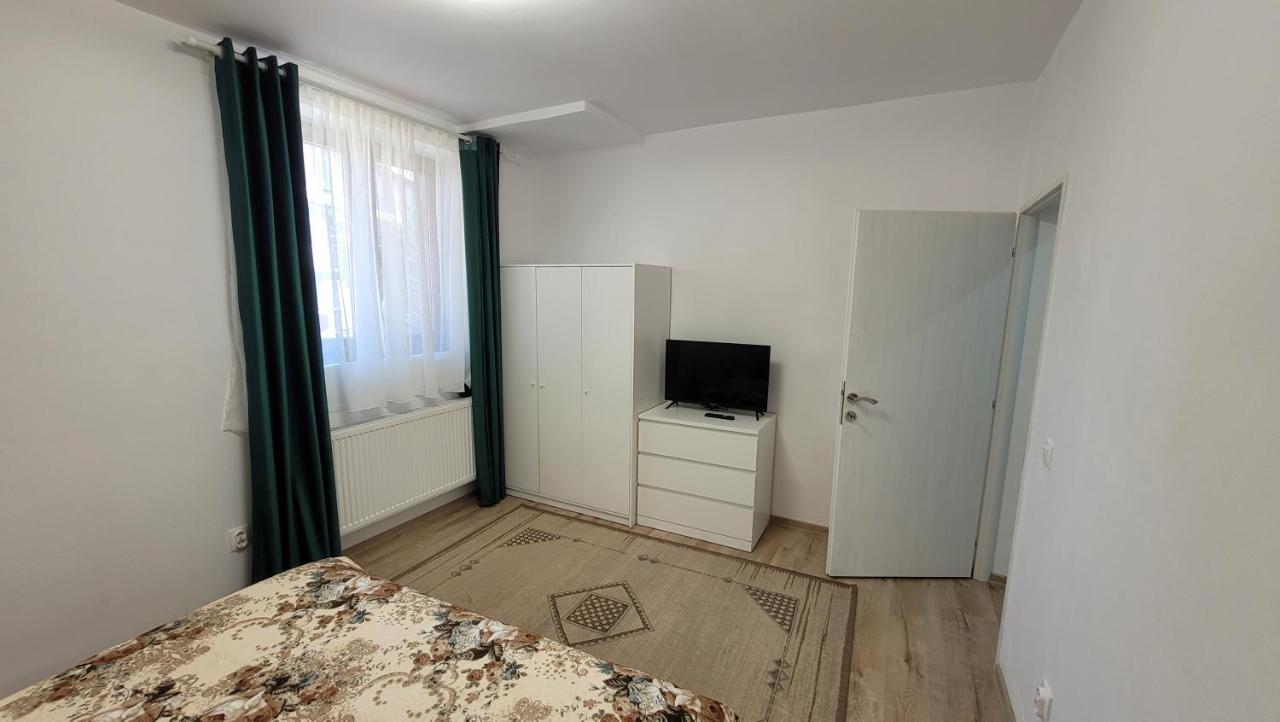 Andy Apartament Петрошани Экстерьер фото