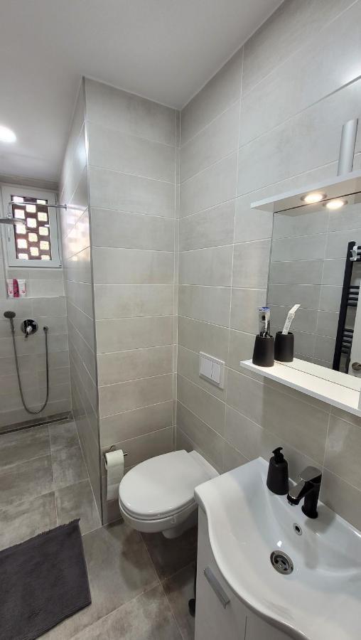 Andy Apartament Петрошани Экстерьер фото
